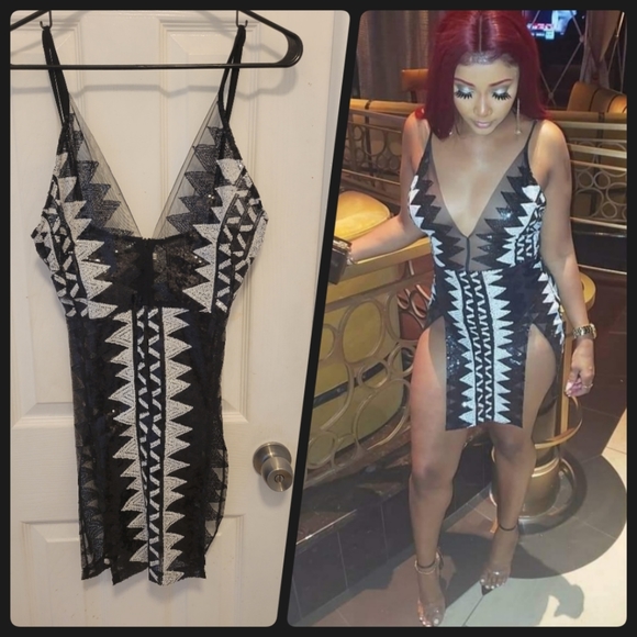 Dresses & Skirts - Sexy party mini dress